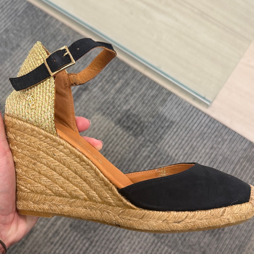 Kurt Geiger Black and Gold Wedges size 7,5 - Picture 3 of 8